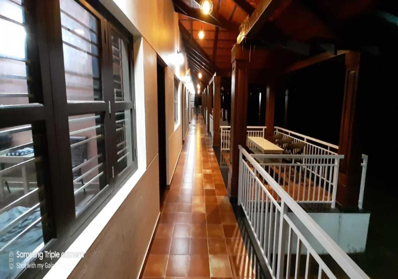 Coffee Safari Hotel Chikmagalūr Eksteriør billede